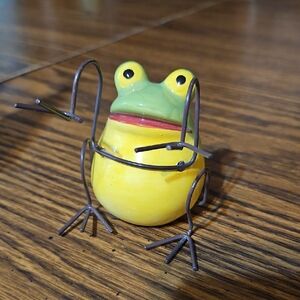CERAMIC GREEN FROG w/Metal Legs | Pot Sitter | Plant Decor | 2.5" Tall